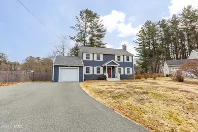 153 Sherwood Dr, Pittsfield, MA 01201 - Photo 6