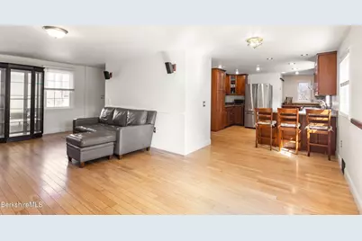 153 Sherwood Dr, Pittsfield, MA 01201 - Photo 22