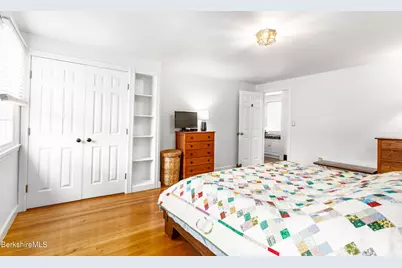 153 Sherwood Dr, Pittsfield, MA 01201 - Photo 32