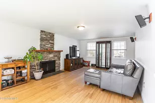 153 Sherwood Dr, Pittsfield, MA 01201 - Photo 20