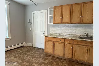301-309 Fenn St, Pittsfield, MA 01201 - Photo 10