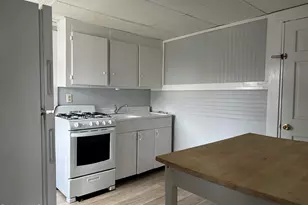 37 Melville St, Pittsfield, MA 01201 - Photo 16