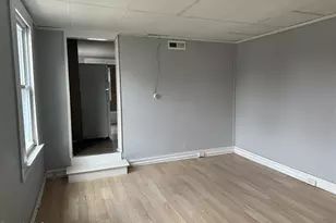 37 Melville St, Pittsfield, MA 01201 - Photo 14