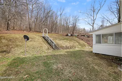 138 Richview Ave, North Adams, MA 01247 - Photo 32