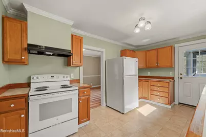 138 Richview Ave, North Adams, MA 01247 - Photo 18