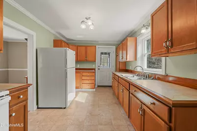 138 Richview Ave, North Adams, MA 01247 - Photo 14