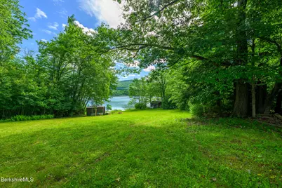 350 Old Cheshire Rd, Lanesborough, MA 01237 - Photo 14