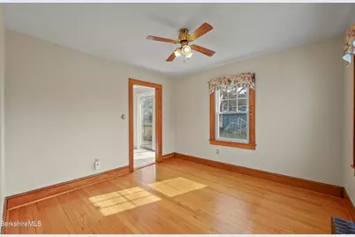 12 Sherrill Ave, Pittsfield, MA 01201 - Photo 6