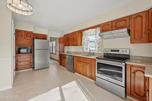 12 Sherrill Ave, Pittsfield, MA 01201 - Photo 8