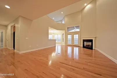 33 Alpine Trail, Pittsfield, MA 01201 - Photo 4