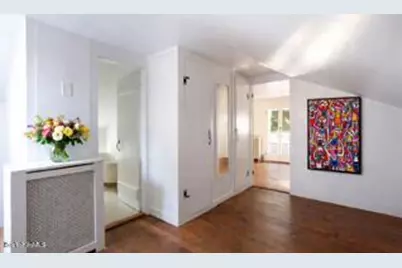 107 S Main St, Sheffield, MA 01257 - Photo 10