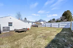 8 Alba Ave, Pittsfield, MA 01201 - Photo 36