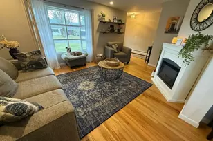 38 Rockland Dr, Pittsfield, MA 01201 - Photo 4