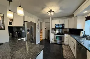 38 Rockland Dr, Pittsfield, MA 01201 - Photo 6