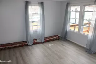 26 Lakewood Cir, Pittsfield, MA 01201 - Photo 12