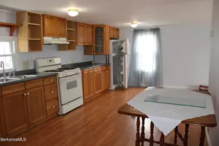 26 Lakewood Cir, Pittsfield, MA 01201 - Photo 6