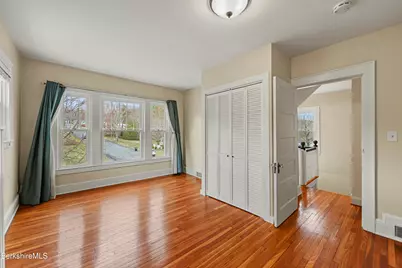 53 Meadowview Dr, Pittsfield, MA 01201 - Photo 32