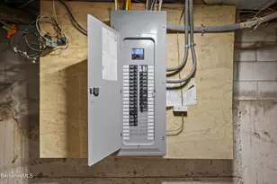 53 Meadowview Dr, Pittsfield, MA 01201 - Photo 44