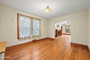 53 Meadowview Dr, Pittsfield, MA 01201 - Photo 10