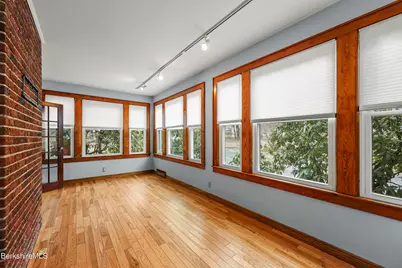 53 Meadowview Dr, Pittsfield, MA 01201 - Photo 20