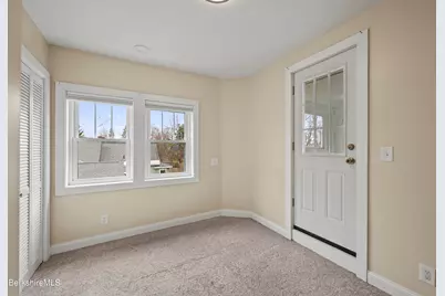 53 Meadowview Dr, Pittsfield, MA 01201 - Photo 36