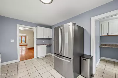 53 Meadowview Dr, Pittsfield, MA 01201 - Photo 18