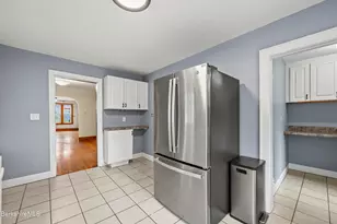 53 Meadowview Dr, Pittsfield, MA 01201 - Photo 18