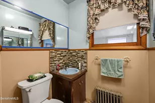 474 Tyler St, Pittsfield, MA 01201 - Photo 18