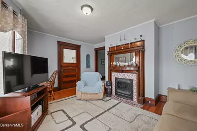 53 Newell St, Pittsfield, MA 01201 - Photo 8