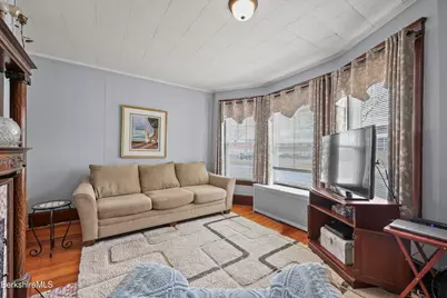 53 Newell St, Pittsfield, MA 01201 - Photo 6