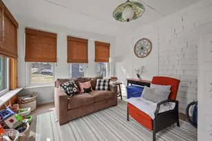 53 Newell St, Pittsfield, MA 01201 - Photo 4