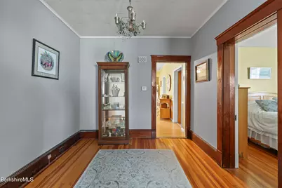 53 Newell St, Pittsfield, MA 01201 - Photo 10