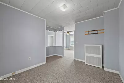 53 Newell St, Pittsfield, MA 01201 - Photo 34