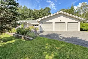 26 Westbrook Terrace, Pittsfield, MA 01201 - Photo 2