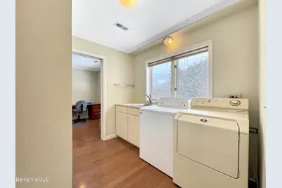 26 Westbrook Ter, Pittsfield, MA 01201 - Photo 22