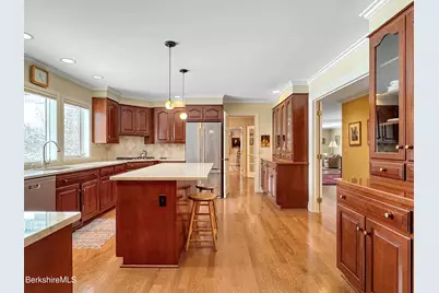 26 Westbrook Ter, Pittsfield, MA 01201 - Photo 18