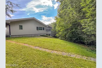 26 Westbrook Ter, Pittsfield, MA 01201 - Photo 50