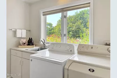 26 Westbrook Ter, Pittsfield, MA 01201 - Photo 48