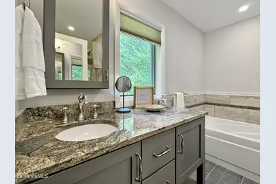 26 Westbrook Ter, Pittsfield, MA 01201 - Photo 38