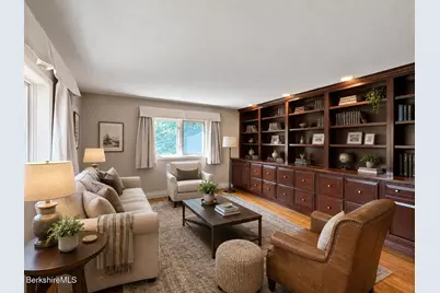 26 Westbrook Ter, Pittsfield, MA 01201 - Photo 8