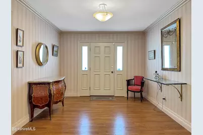 26 Westbrook Ter, Pittsfield, MA 01201 - Photo 8