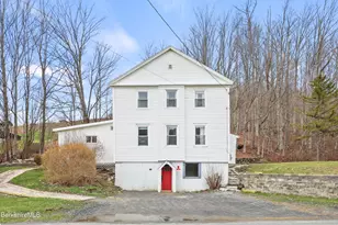 203-205 Main St, Hancock, MA 01237 - Photo 4