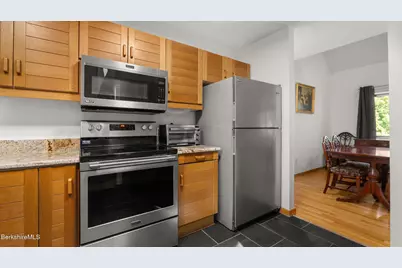 1 Cornwall Dr, Great Barrington, MA 01230 - Photo 18