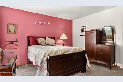 1 Cornwall Dr, Great Barrington, MA 01230 - Photo 30