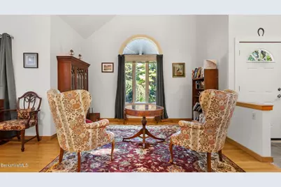 1 Cornwall Dr, Great Barrington, MA 01230 - Photo 10