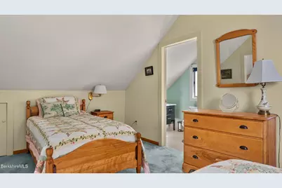 1 Cornwall Dr, Great Barrington, MA 01230 - Photo 38