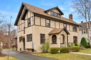 69 Commonwealth Ave, Pittsfield, MA 01201 - Photo 2