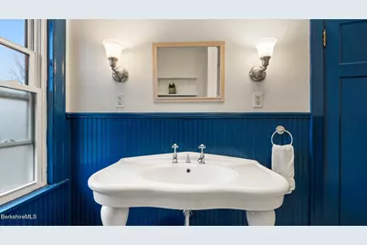 69 Commonwealth Ave, Pittsfield, MA 01201 - Photo 34