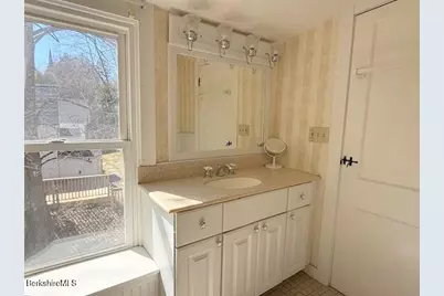 33 Hancock Rd, Williamstown, MA 01267 - Photo 24