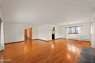 55 Crystal St, Pittsfield, MA 01201 - Photo 8